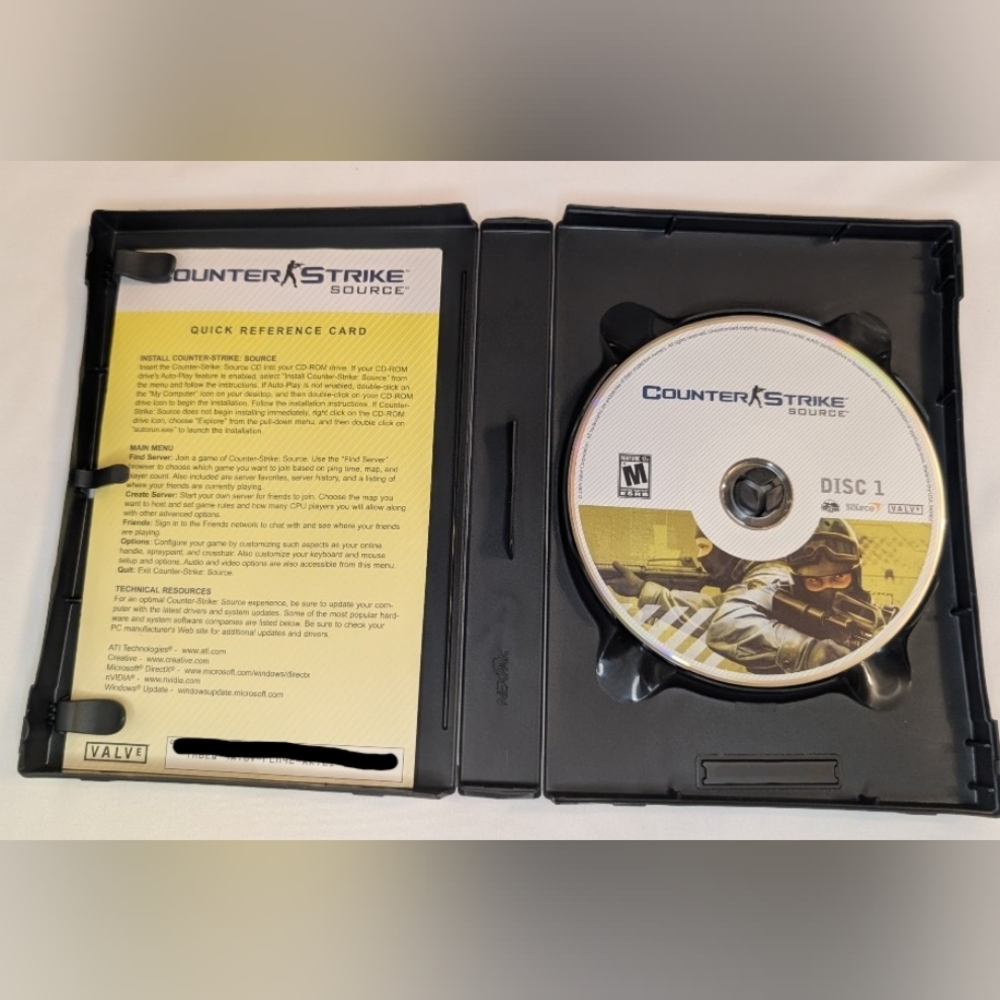 Counter-Strike: Source 4-Disc Set PC CD-ROM VALVe 2005 w/ Insert & CD Key - Picture 5 of 5